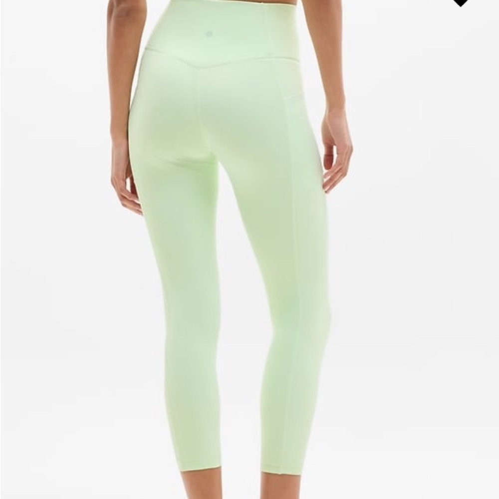 Athleta Salutation Stash 7/8 legging in honeydew L - Picture 3 of 8